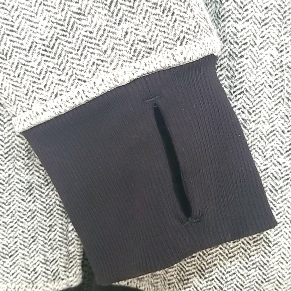 Lululemon Asana Herringbone print zip up gray & black jacket women's size 4 - Picture 5 of 6